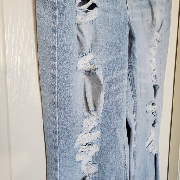 NWOT Vanilla Star Heavy Distressed Jeans  Size 16 - Picture 3 of 8